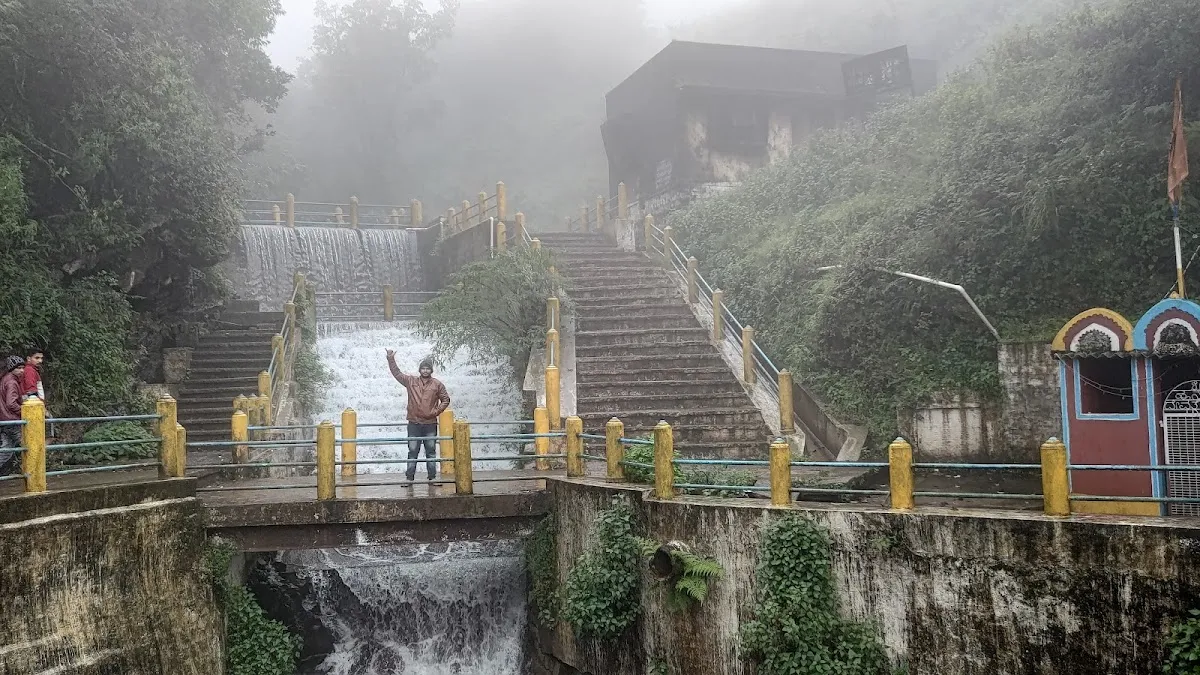 Honnammana Halla Falls