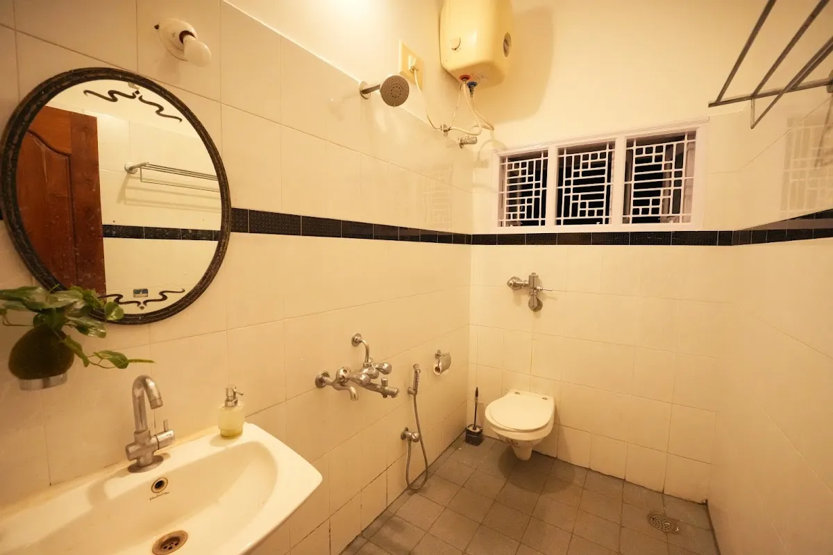 View photo 3: Palace Hostel Mysore, Mysuru