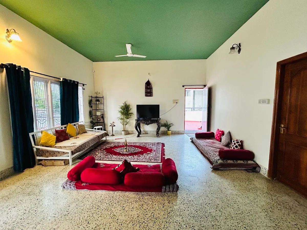 View photo 4: Palace Hostel Mysore, Mysuru