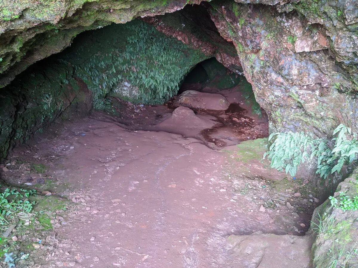 Mullayanagiri Twin Caves