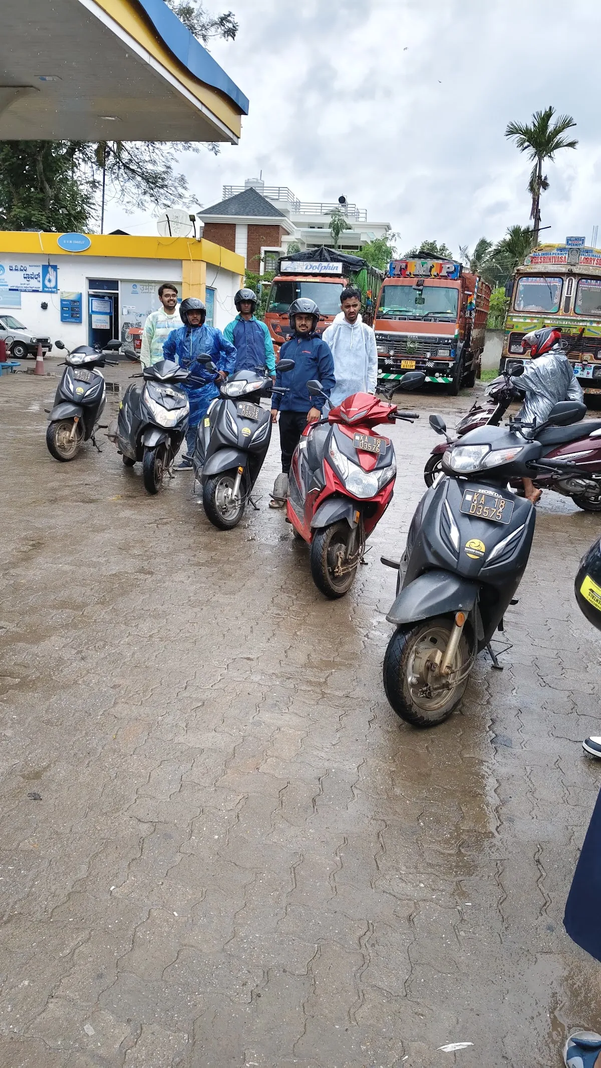 Rainbow Bike Rentals, KM Road, near Cafe Coffee Day, Maruthinagar